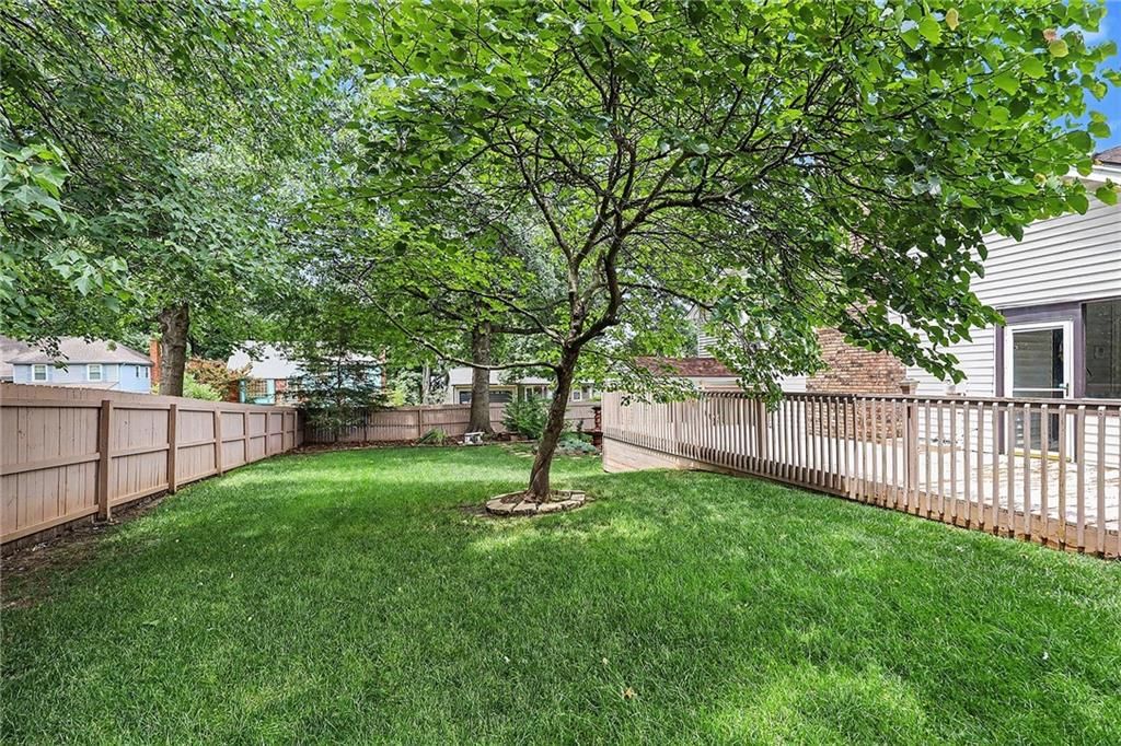16311 W 143RD Terrace — photo 27