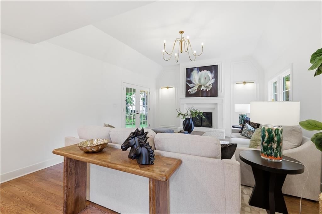 10426 Alhambra Street — photo 9
