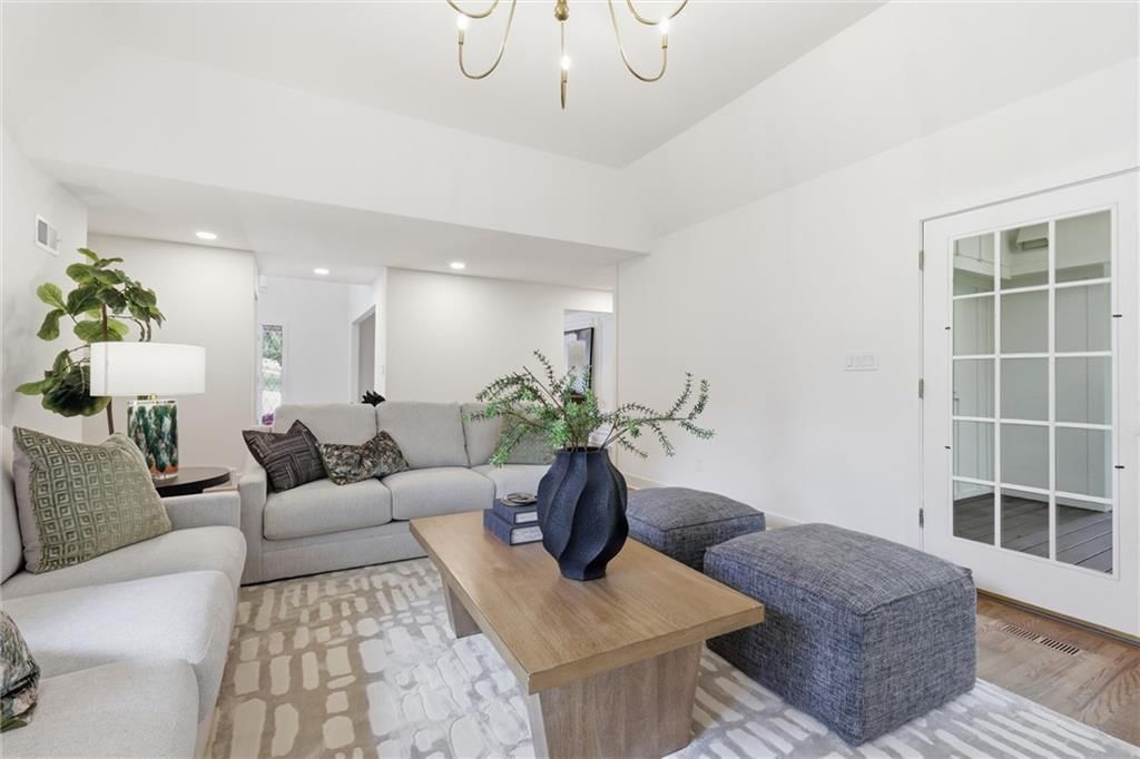 10426 Alhambra Street — photo 11