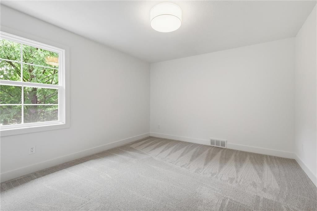 10426 Alhambra Street — photo 35