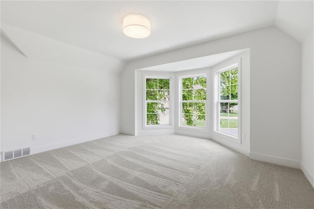 10426 Alhambra Street — photo 38