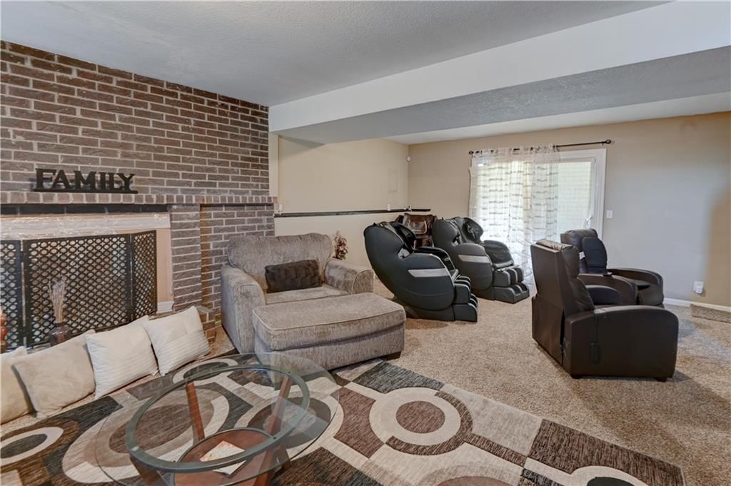 7917 N Troost Avenue — photo 6