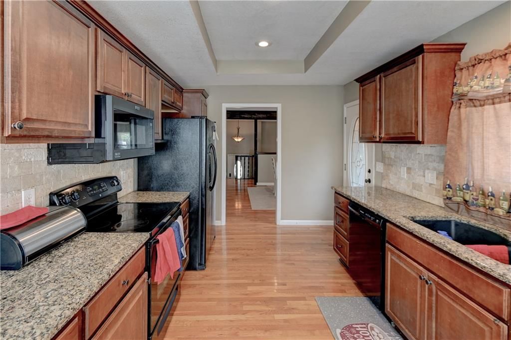 7917 N Troost Avenue — photo 22