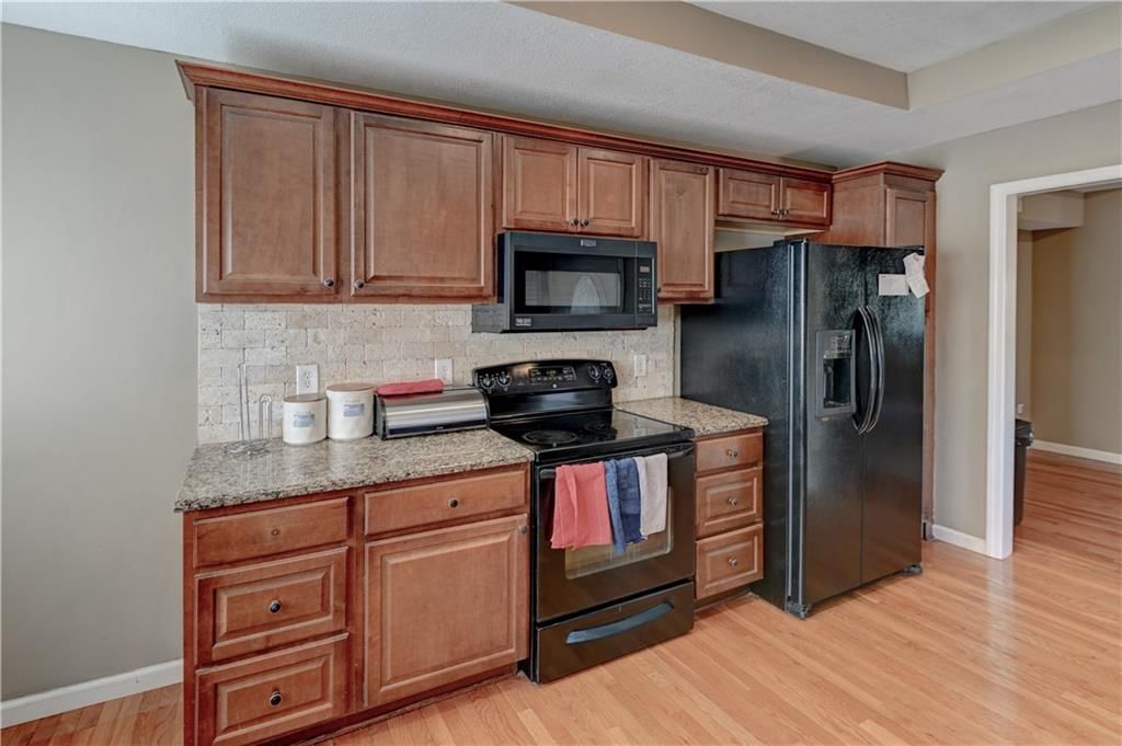 7917 N Troost Avenue — photo 23