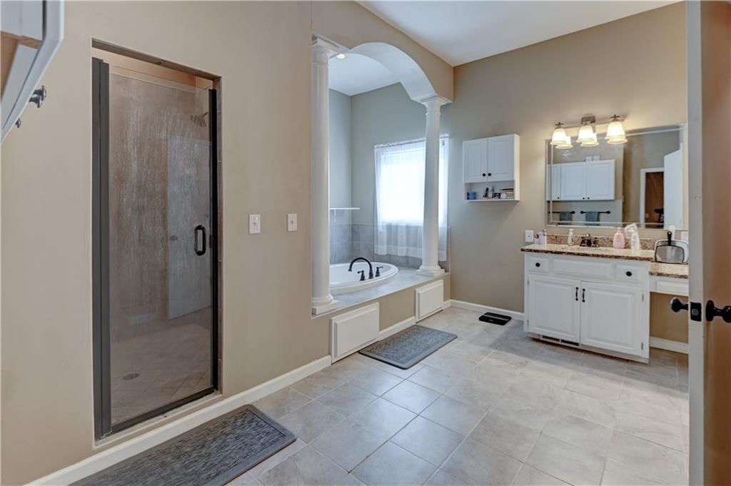 7917 N Troost Avenue — photo 31