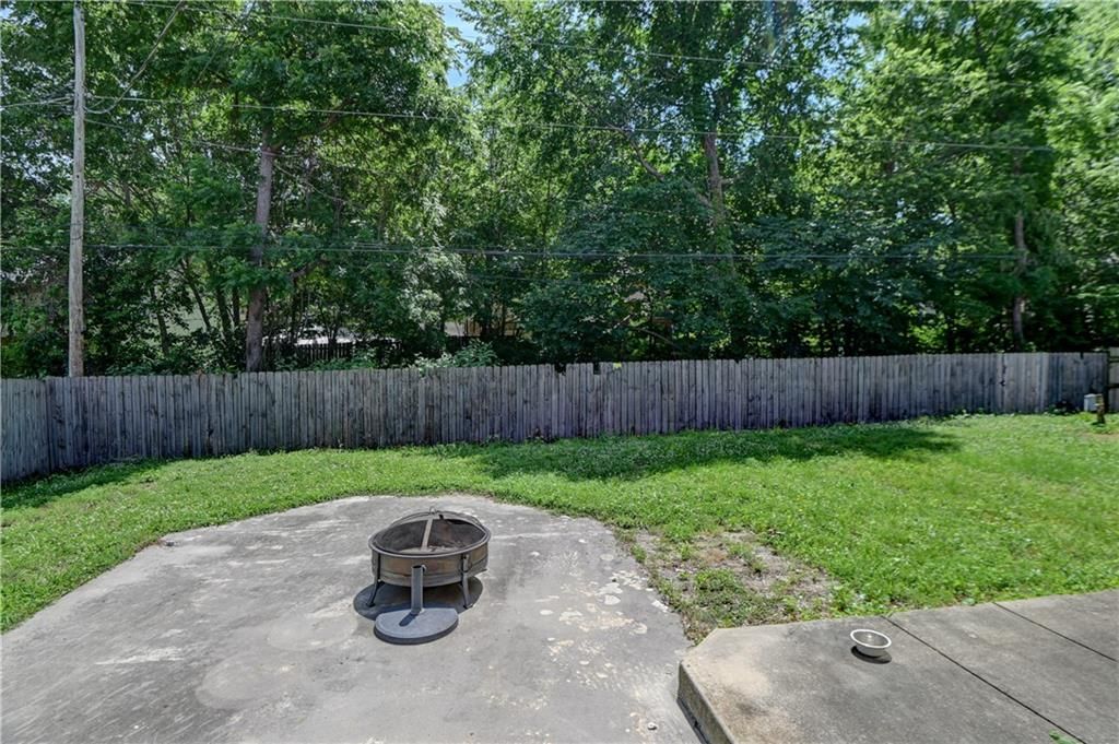 7917 N Troost Avenue — photo 55