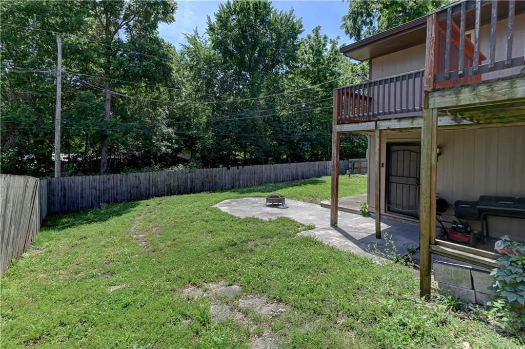 7917 N Troost Avenue — photo 60