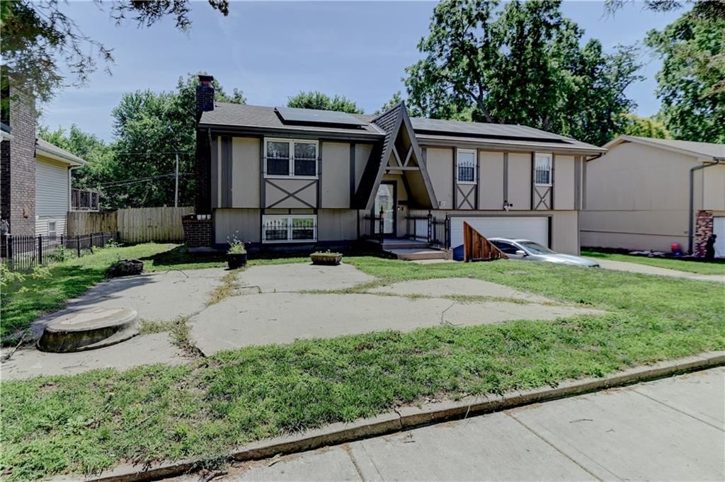 7917 N Troost Avenue — photo 64