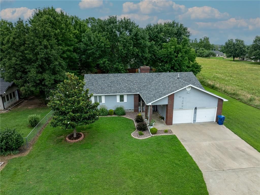 709 Thomas Street, Pittsburg, KS