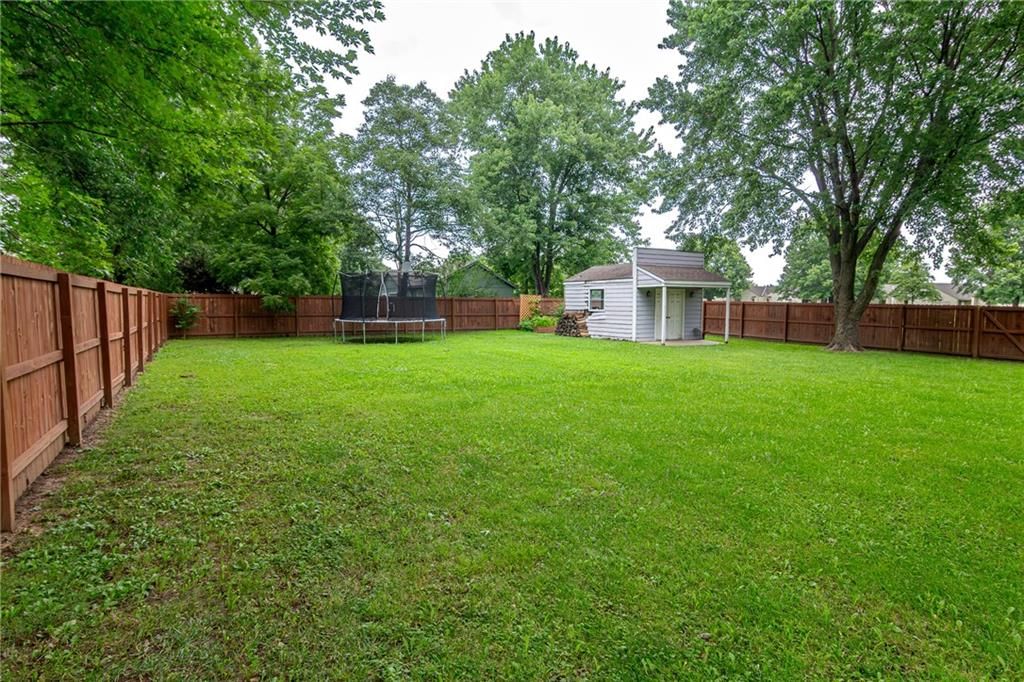 709 Thomas Street — photo 33
