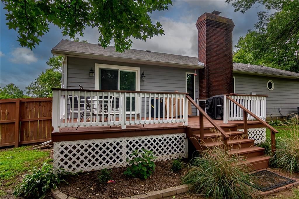 709 Thomas Street — photo 35