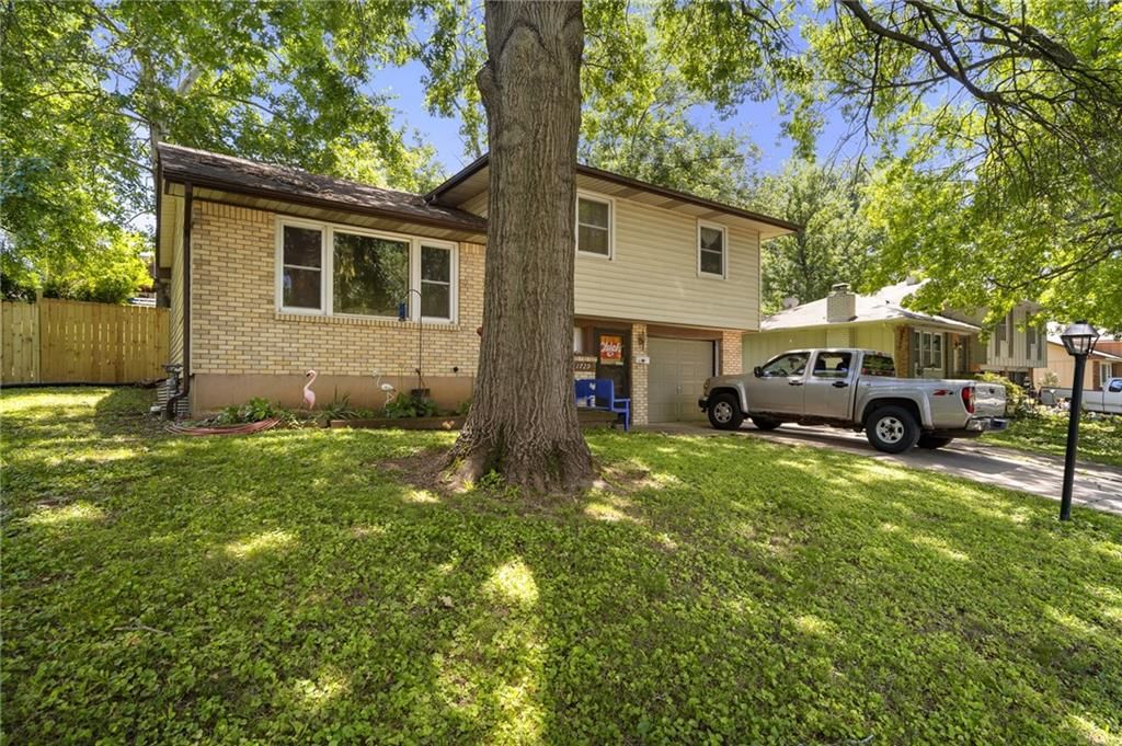 1729 N McCoy Street, Independence, MO