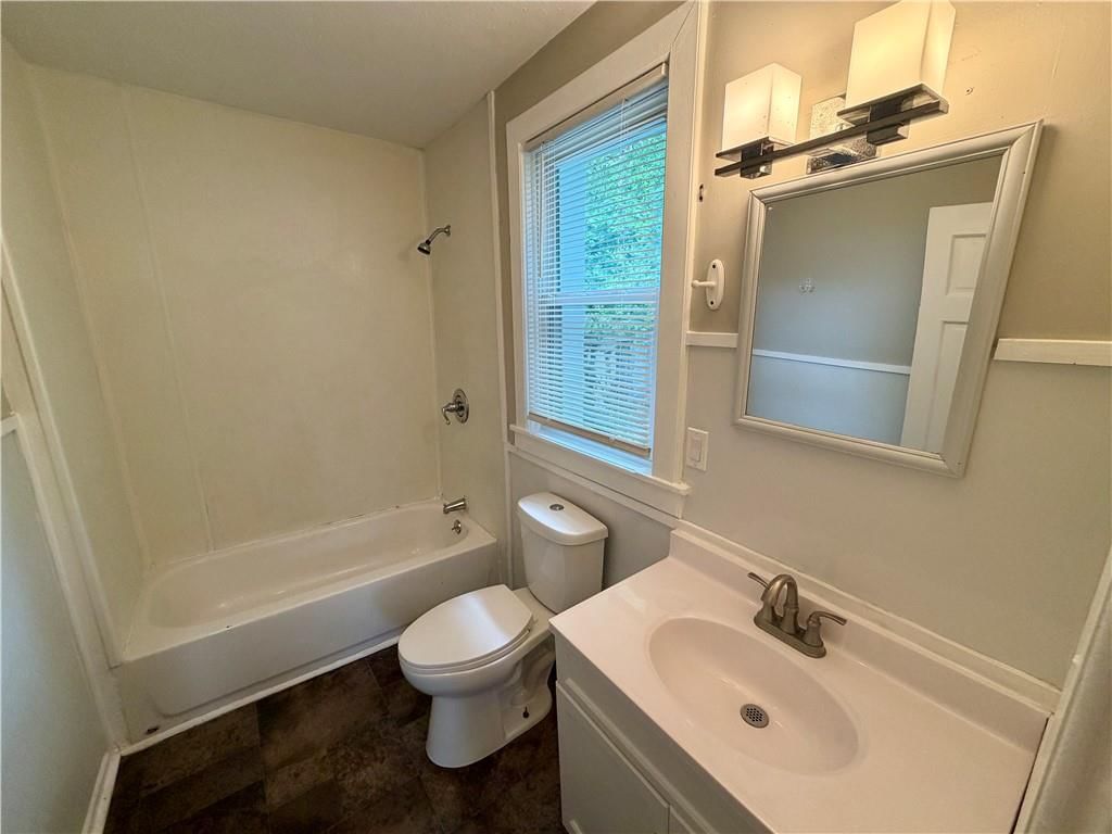 835 S Hickory Street — photo 5
