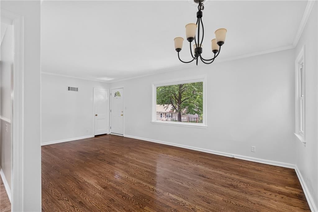 1407 W 27TH Terrace S — photo 4