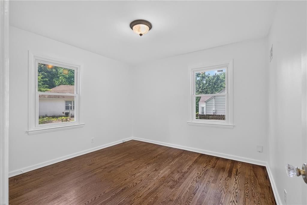 1407 W 27TH Terrace S — photo 11