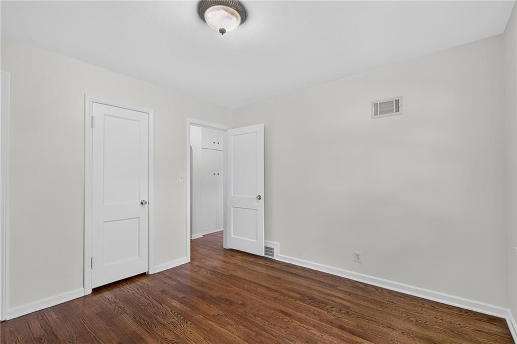 1407 W 27TH Terrace S — photo 12