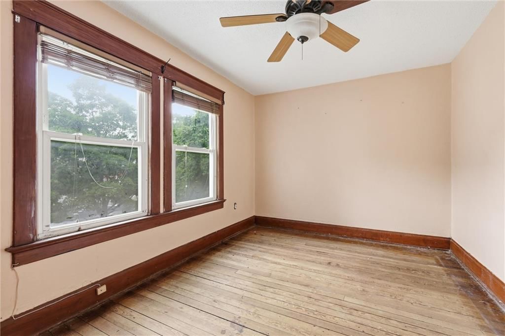 1321 W 40th Street — photo 19
