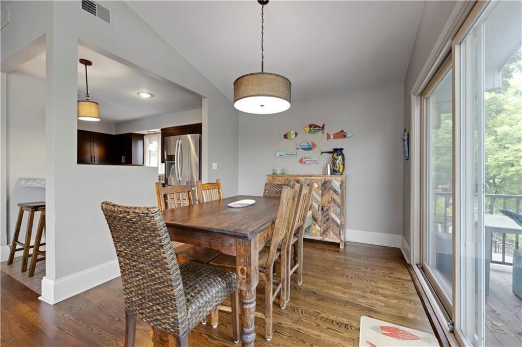 19 R Street — photo 12