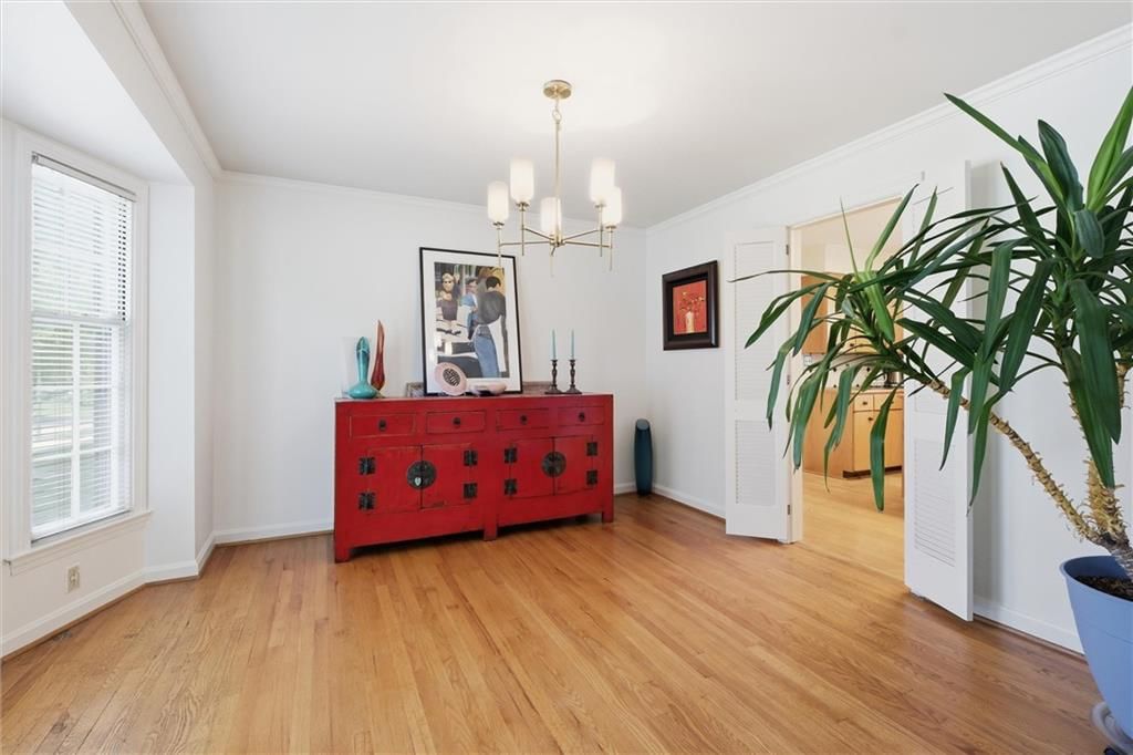 1204 W 69th Street — photo 11