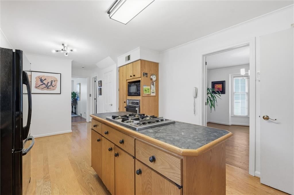 1204 W 69th Street — photo 13