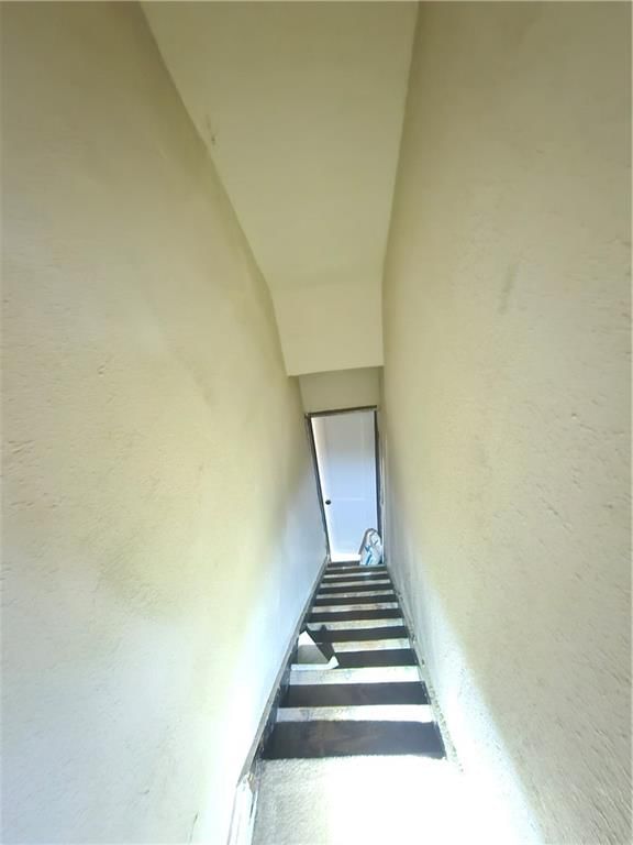 2211 E 69TH Street — photo 49