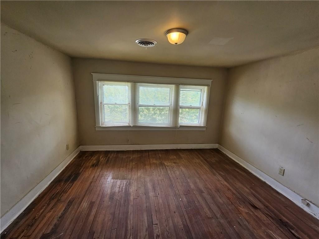 2211 E 69TH Street — photo 51