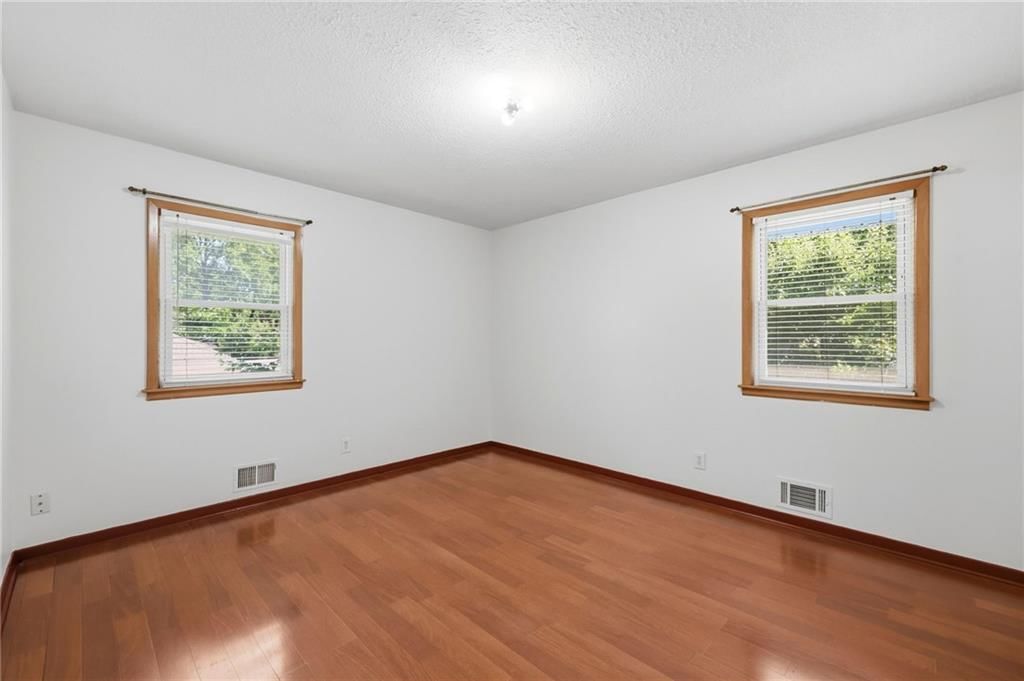 5051 N Euclid Avenue — photo 6
