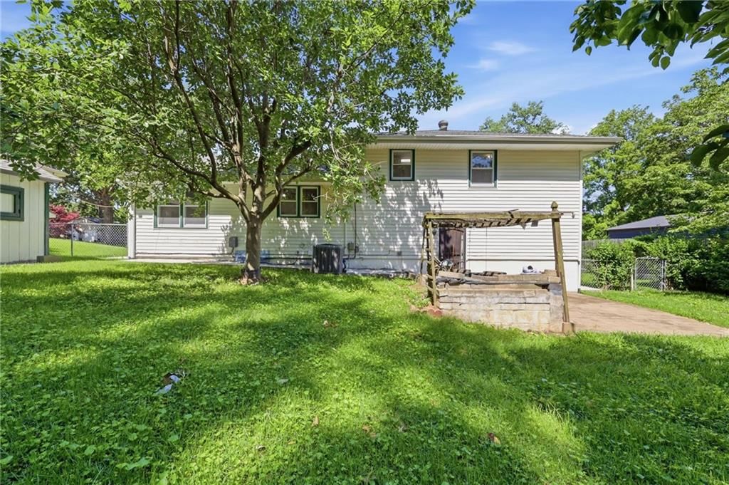5051 N Euclid Avenue — photo 18