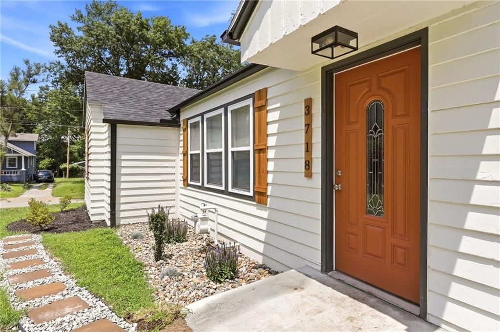 3718 Kimball Avenue — photo 3