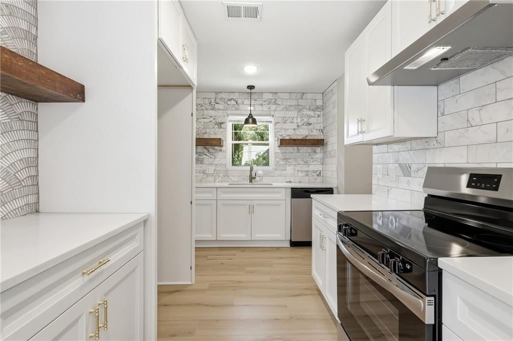 3718 Kimball Avenue — photo 9