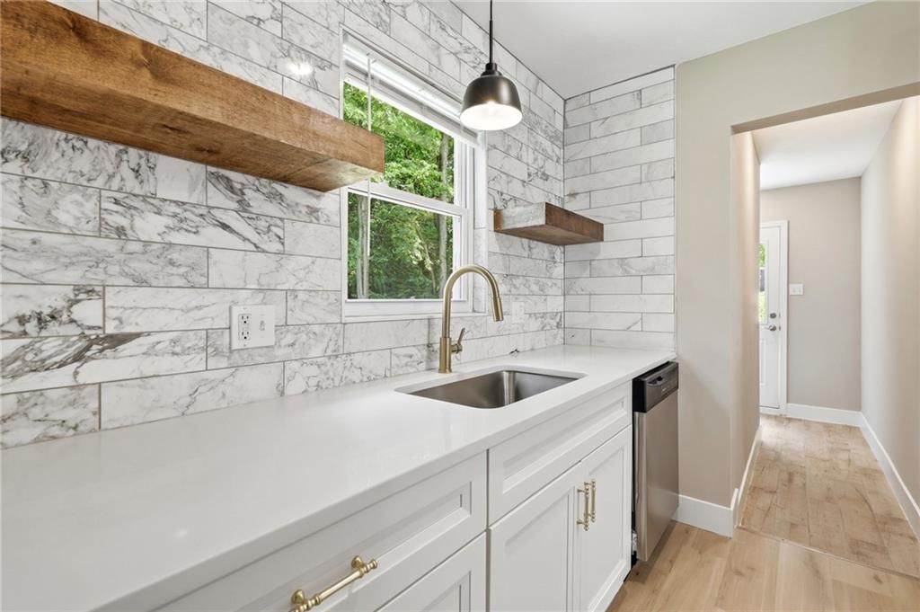 3718 Kimball Avenue — photo 10