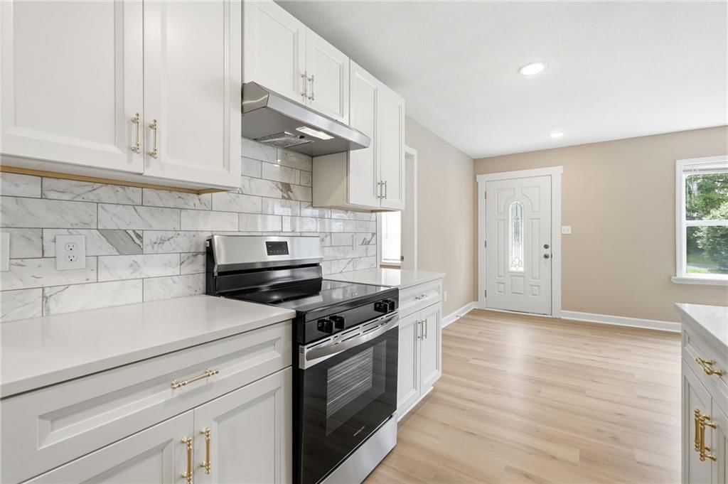 3718 Kimball Avenue — photo 11