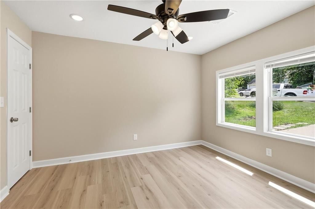 3718 Kimball Avenue — photo 18