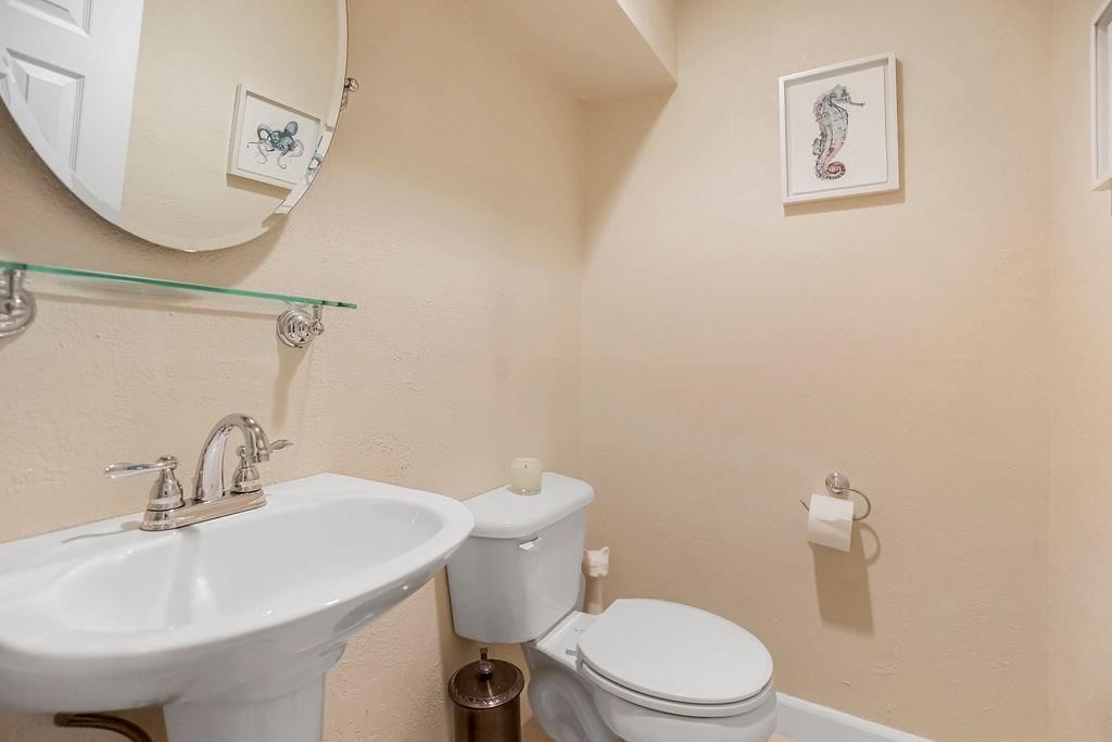 621 NW North Shore Drive — photo 24