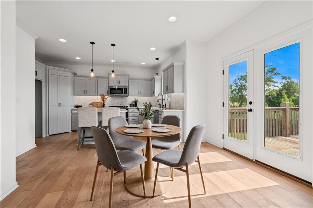 2301 S Eagle Court — photo 3