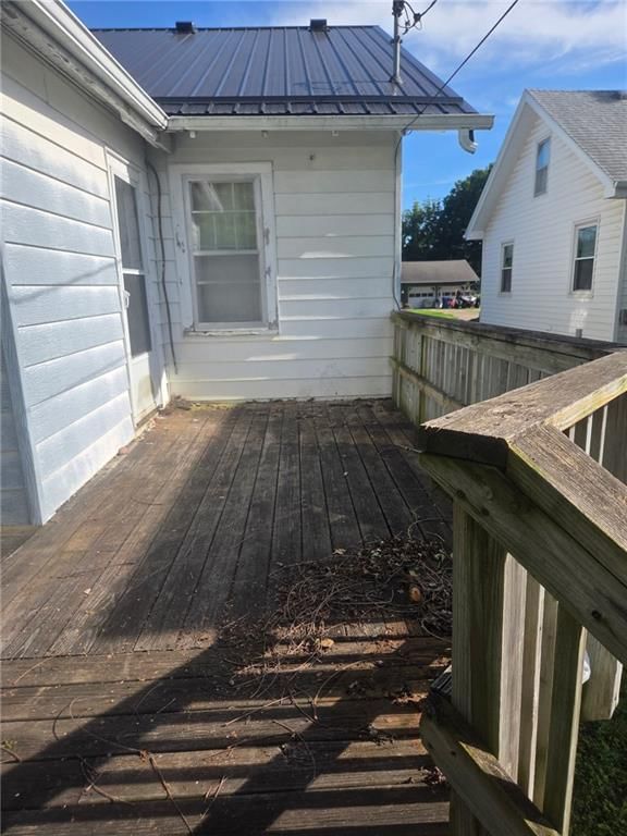 924 Hansen Avenue — photo 4