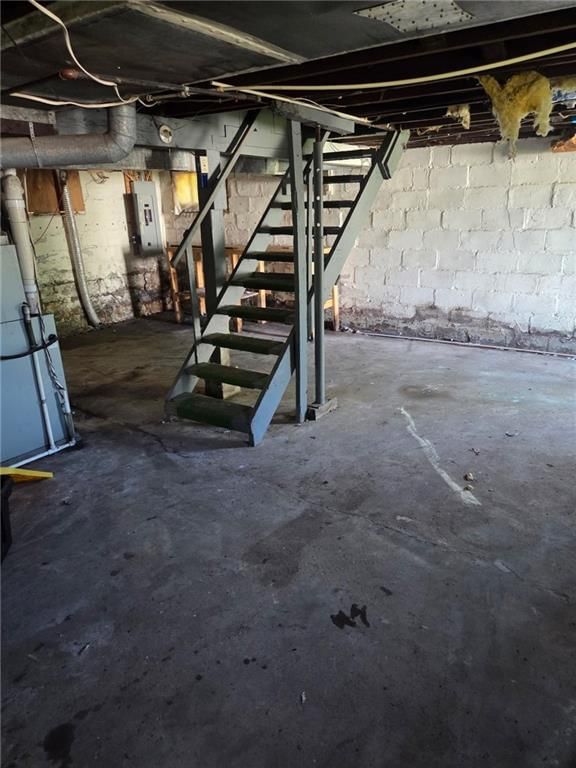 924 Hansen Avenue — photo 10