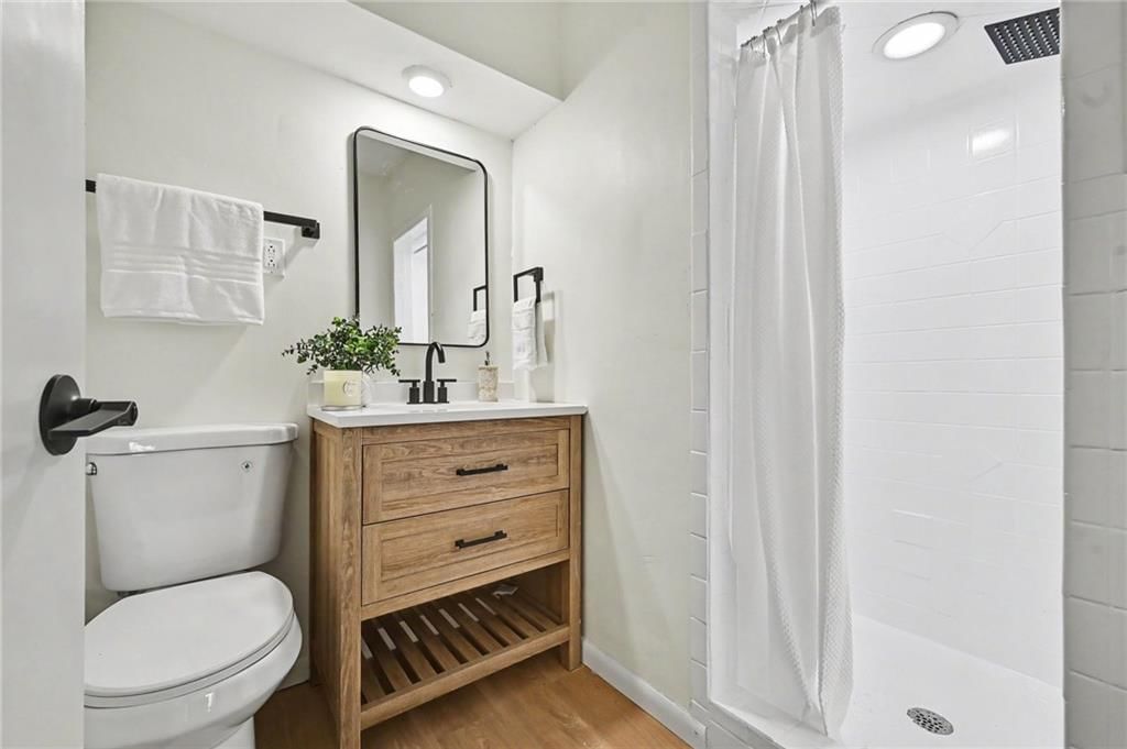 1207 Safari Drive — photo 17