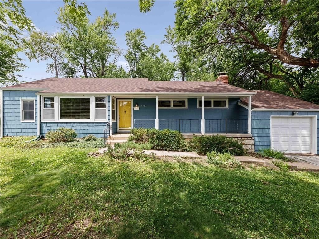 Photo 1 of 24 - 6710 W 80th Street, Overland Park, KS 66204
