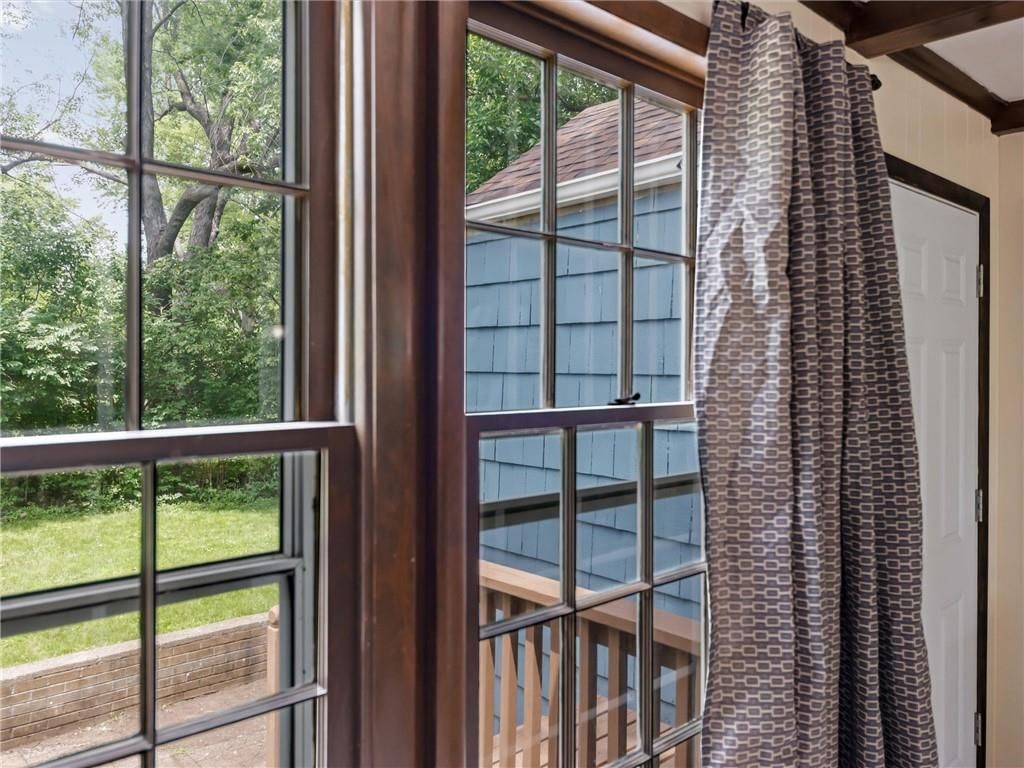 Photo 9 of 24 - 6710 W 80th Street, Overland Park, KS 66204
