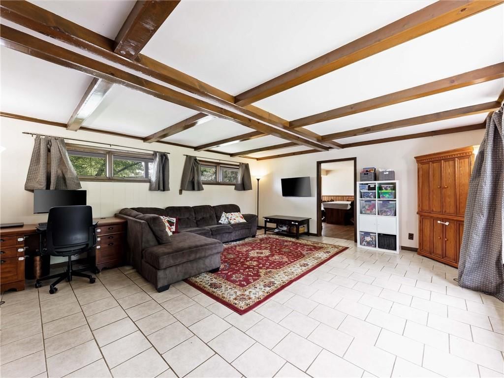 Photo 10 of 24 - 6710 W 80th Street, Overland Park, KS 66204