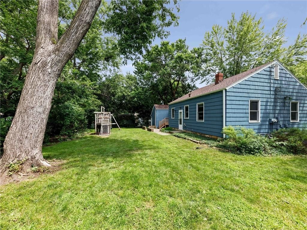 Photo 21 of 24 - 6710 W 80th Street, Overland Park, KS 66204