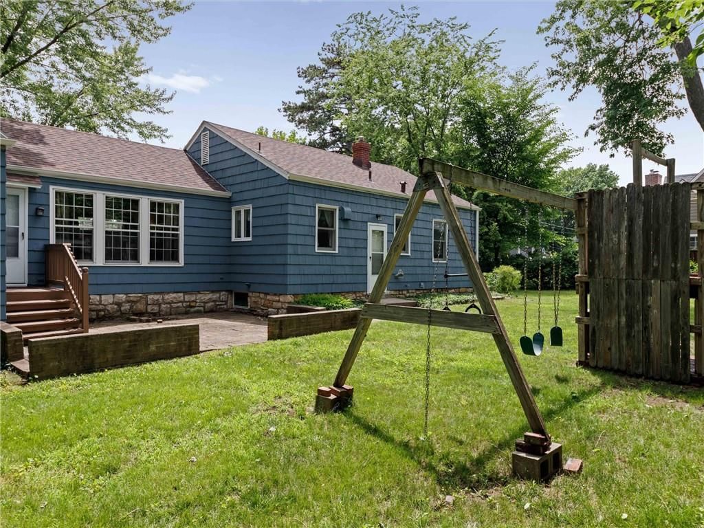 Photo 23 of 24 - 6710 W 80th Street, Overland Park, KS 66204