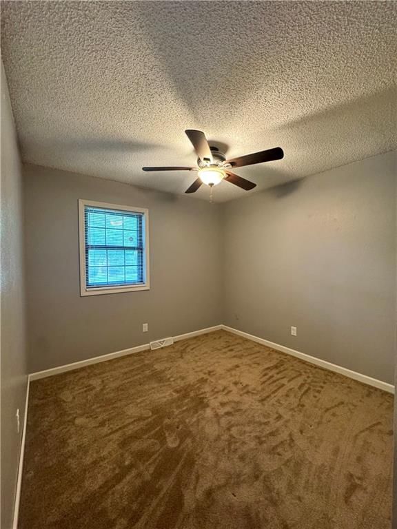 1627 N RAY Avenue — photo 6