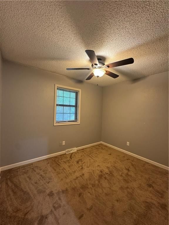 1627 N RAY Avenue — photo 7