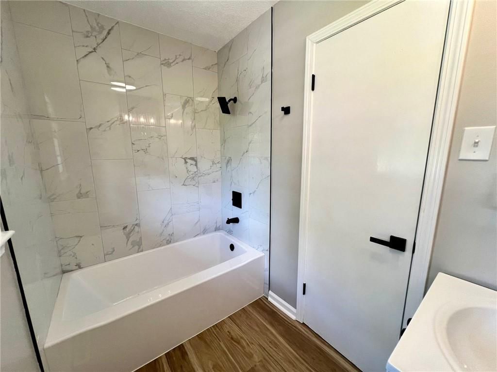1906 NE 55th Street — photo 18