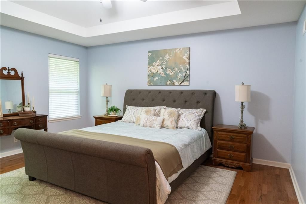 302 CANYON Drive — photo 15