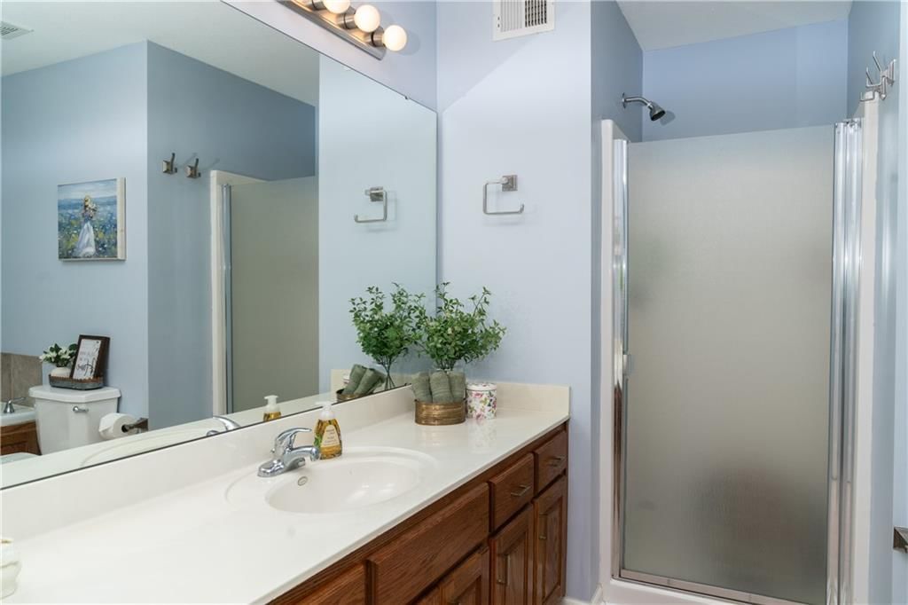 302 CANYON Drive — photo 17