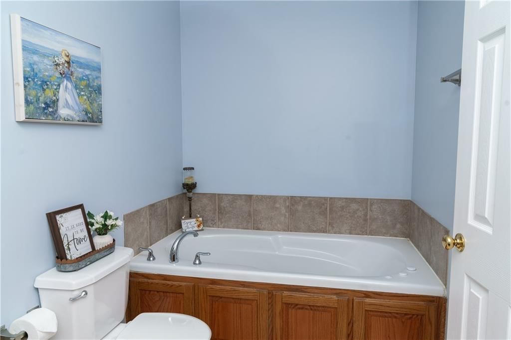 302 CANYON Drive — photo 18