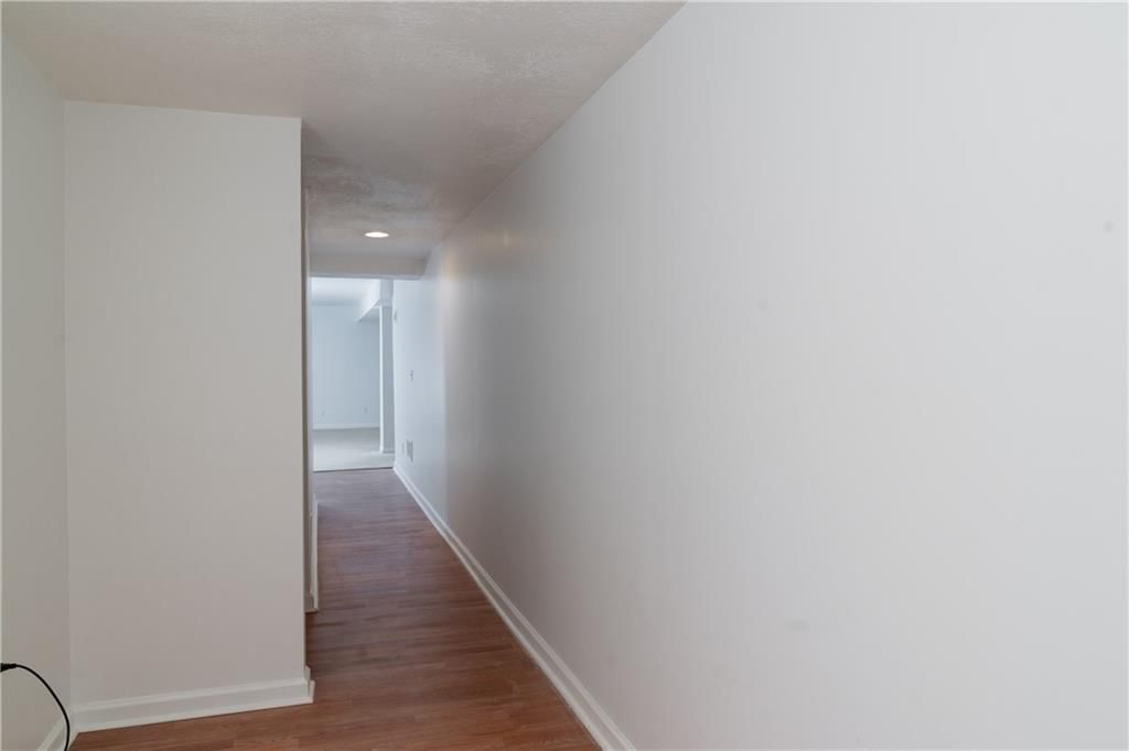 302 CANYON Drive — photo 30